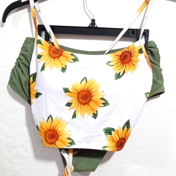 ZAFUL SUNFLOWER LACE UP BACK TANK & HIGH WAIST RUCHED BIKINI SET SIZE SMALL NWT - Picture 6 of 8
